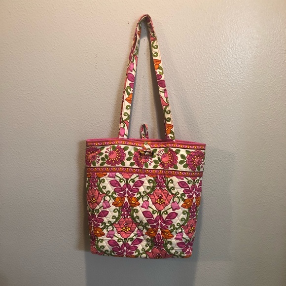 Vera Bradley Handbags - Vera Bradley Tote Bag